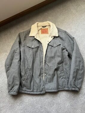 Levi's Gray Jacket with Cream Sherpa Collar